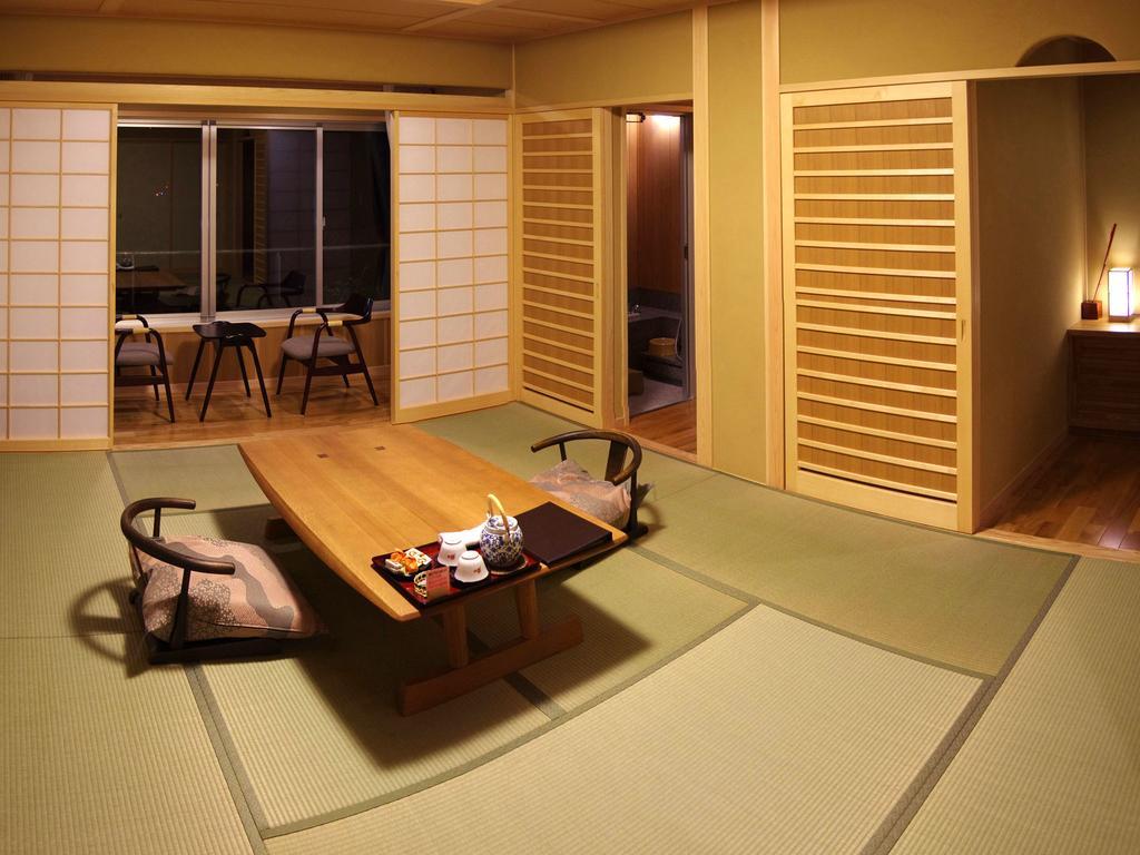 Gero Onsen Yukyunohana Zimmer foto