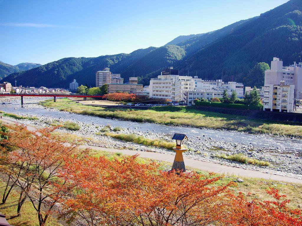 Gero Onsen Yukyunohana Exterior foto